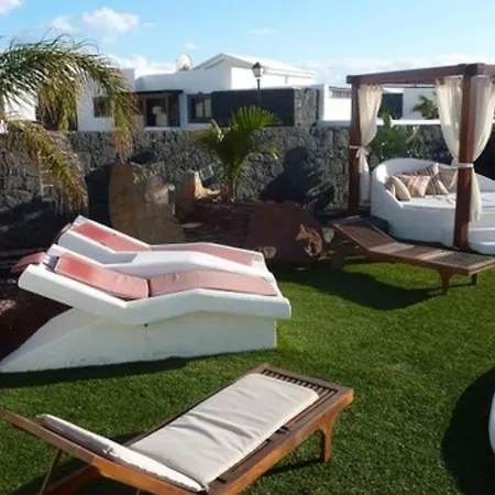 Eslanzarote Victoria, Heated Pool, Super Wifi, Sat Tv Villa *
